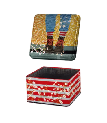 متال باکس مربع سایز 1 طرح در انتظار کد: 1038 | لوتوس |5591022301065